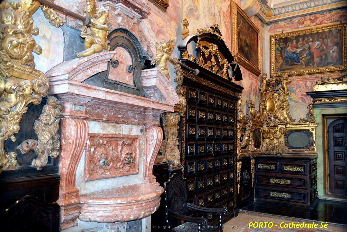 1664- Porto- Cathedrale.jpg